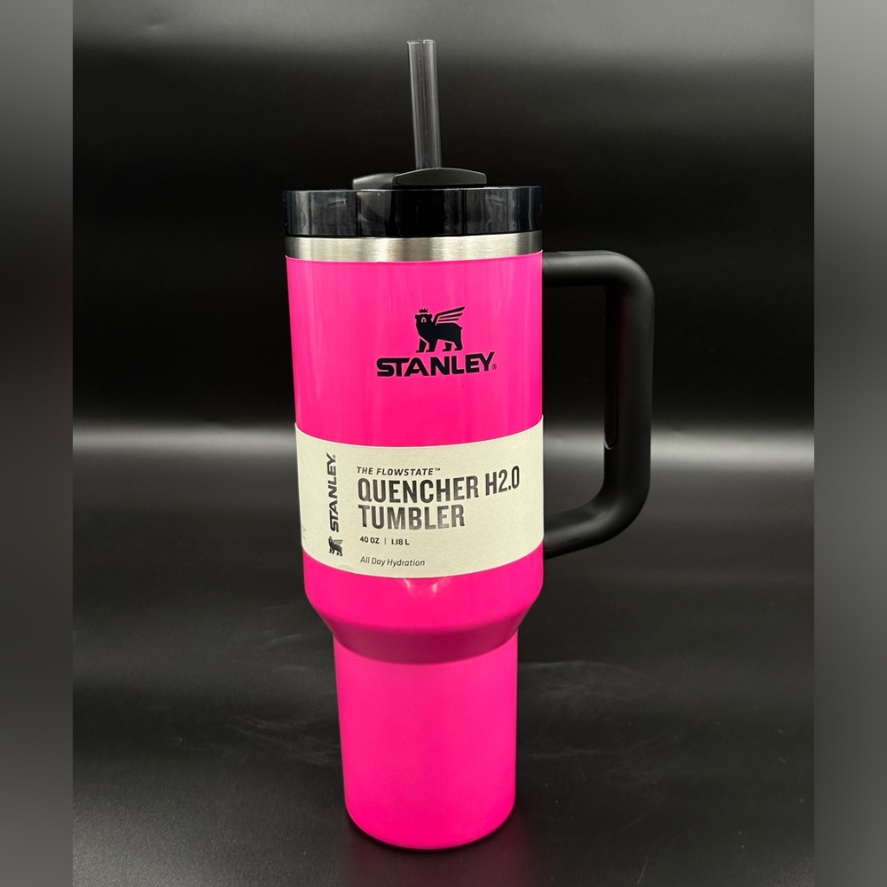 The Neon Quencher H2.0 FlowState Tumbler  40oz - Electric Pink